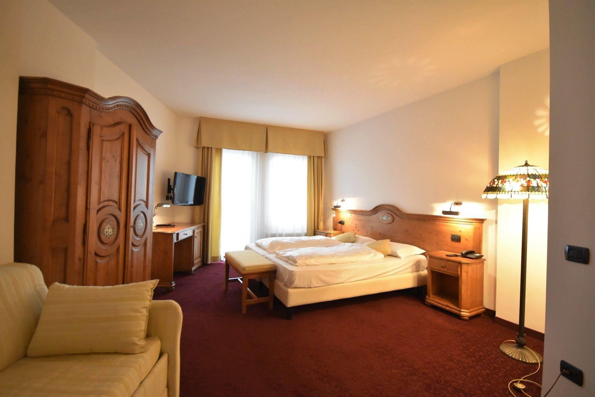 Folgaria Post Hotel Экстерьер фото